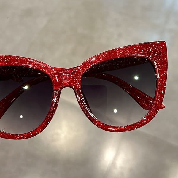 Free Shipping High Value Red Tortoiseshell Cat Eye Sunglasses for Women Elegant Style UV Protection for Commute