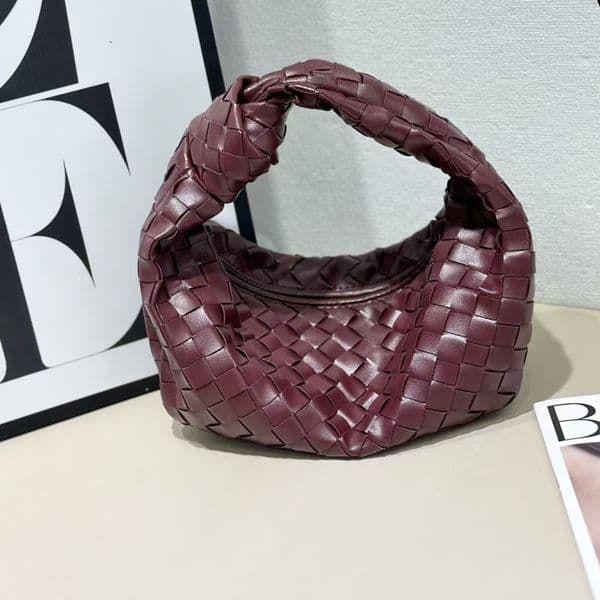 BBV Designer Bag 18CM or 26CM Madam Single Shoulder Leather Weave Soft and Non Slip Grip Lightweight Capacity Weaving Horn Shaped Cloud Shaped Dumplings Cross Body