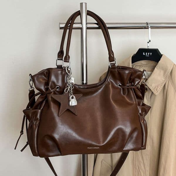 Large-capacity vintage women's for autumn and winter, versatile 2025 new casual crossbody bag, textured shoulder commuter tote bag
