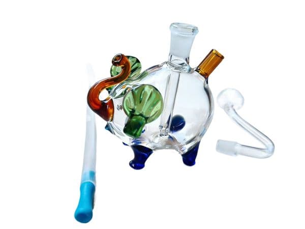 Wholesale 10mm Female Creative Cute mini Elephant Shape Glass Oil Burner bongs pipe Bubbler Water Pipe Whip with smoking oil Bowl and silicone hose Kit