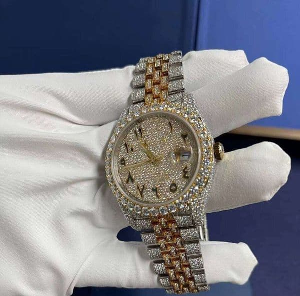 VVS Moissanite Watch Luxurious Iced Stainless Steel Timepiece, Inlaid with Brilliant Cut Gemstones, Suitable for Wholesale