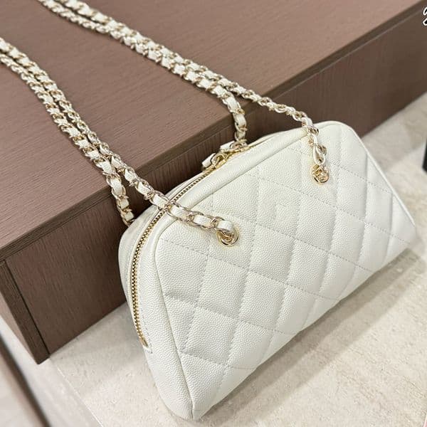 26P New Style Chain Bowling Bag Litchi Leather Premium Crossbody Bags for Women Mini Denim Bowling Bag Retro Denim Versatile Smaross Body Bags