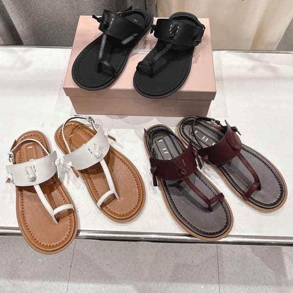 Womens Leather designer thong 5Y623E luxury sandal classic summer footwear comfort fashion holiday sandals Star patterned tread size 35 42