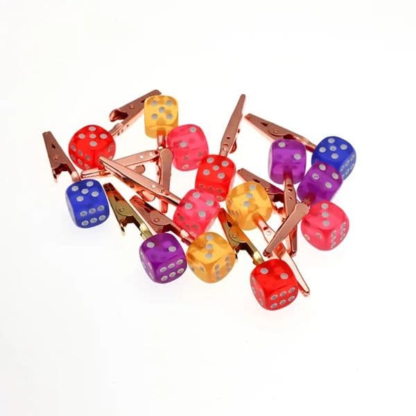 Personality Portable Dice Bracket Clip Household Smoking Accessories Support Stand Dry Herb Tobacco Preroll Cigarette Fixed Holder Clamp Tongs Z 3.3-2