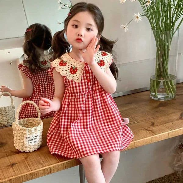Humor Bear Girl Casual Dress 2026 New Fashion Strawberry Crochet Collar Plaid Flying Sleeve Dress Cute Outfits Girls VestidosT260330