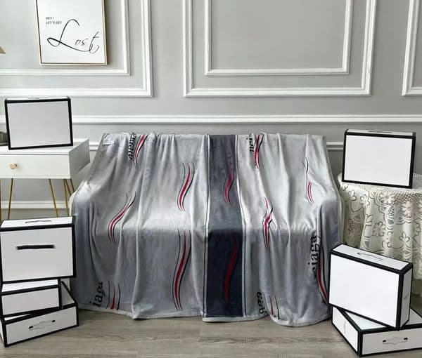 Luxury Designer Throw Designer Grey Coke Wave Letter Design Air Conditioning Car Travel Bath Towel Soft h Winter Flannel Decorative Blanket 150*200Cm Free Ship 02