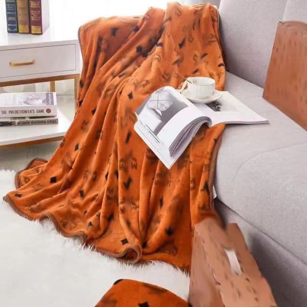 Luxury Designer Throw Designer Mink Multifunctional Small Face Towel Car Travel Sofa h Cover Blanket 150200Cm Free Shipping 006 Y260520