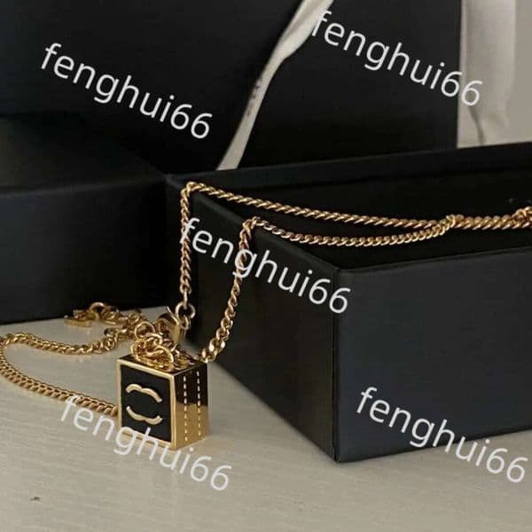 Necklace Luxury Camellia Three Trumpet Sliding Full Diamond Necklace Niche Coin One High Sense Geometric Designer Pendant Jewelry Cc2