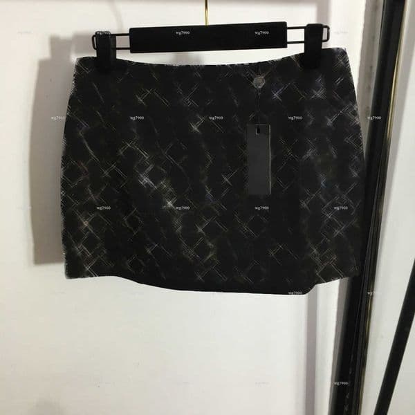 Top short women dress Summer lady dresses women designer clothes letter skirt with hip wrap and half skirt paired with safety pants lining A1175X02N050