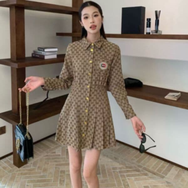 Luxury brand designer clothing - New spring/autumn 2026 slimming jacquard lettered women's dresses, elegant waist-wrapped dresses available for wholesale