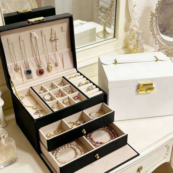 Simple three-layer leather drawer storage stud earrings with lock jewelry box 26Y0331