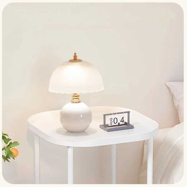 Jellyfish Desk Lamp High-end Romantic Cream Atmosphere Lamp Bedroom Bedside Small Night Light Living Room H260331