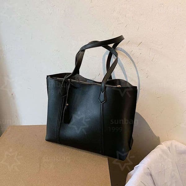 Designer Luxury Spring Style Large Capacity Soft Tote Cross Border Trend Casual Versatile Single Handbag White Black Shoulder Bag Khaki Light Brown