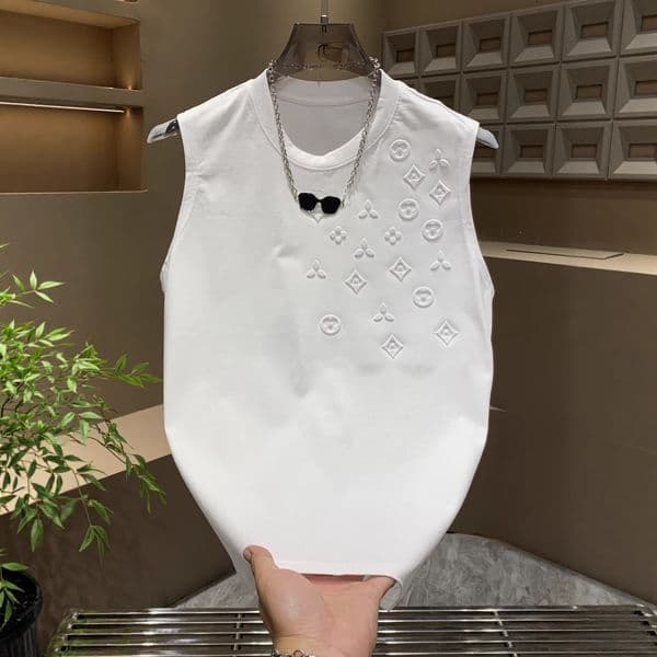 Luxury fashion T-shirt 2026 Men's Embossed Monogram Sleeveless Tank Top Casual Crew Neck Solid Vest free shipping