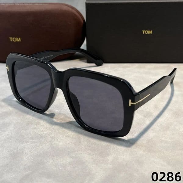 luxury Designer Sunglasses Womens Mens Wearing Outdoor Shades Fashion Senior Eyewear For Women Eyeglasses Frame Vintage Polarized Letter Square Sun Glasses