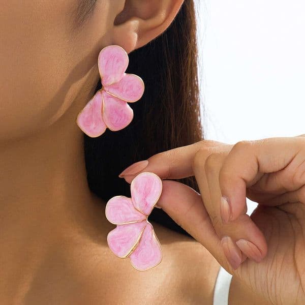 European and American Cross-Border Design Sense Metal Wind Oil Drop Petal for Women Fashion Gradient Flower Earrings