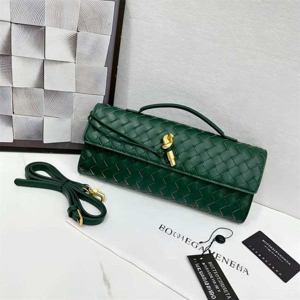 Luxury Purse Style Handwoven Bag Single Shoulder Baguette Bag Fashionable Exquisite Clutch Evening Bag Womens Crossbody Bag
