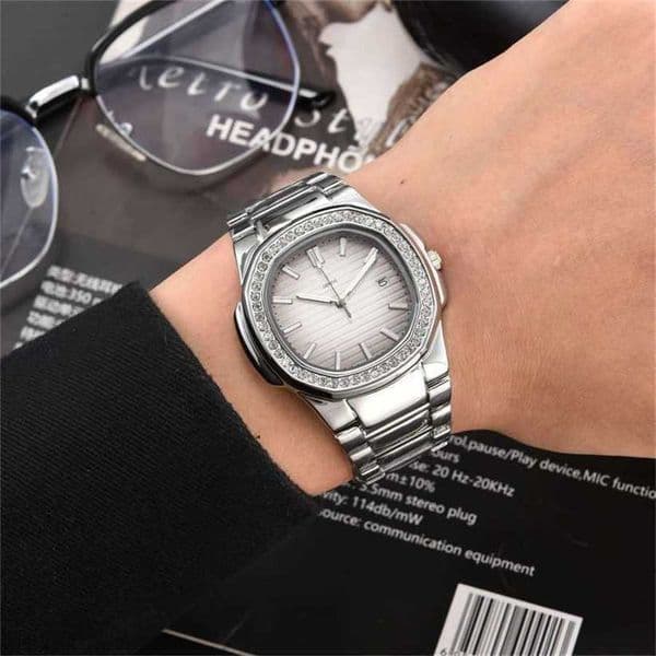 Luxury watches, high-quality watches Baida Home Parrot Shell Quartz
