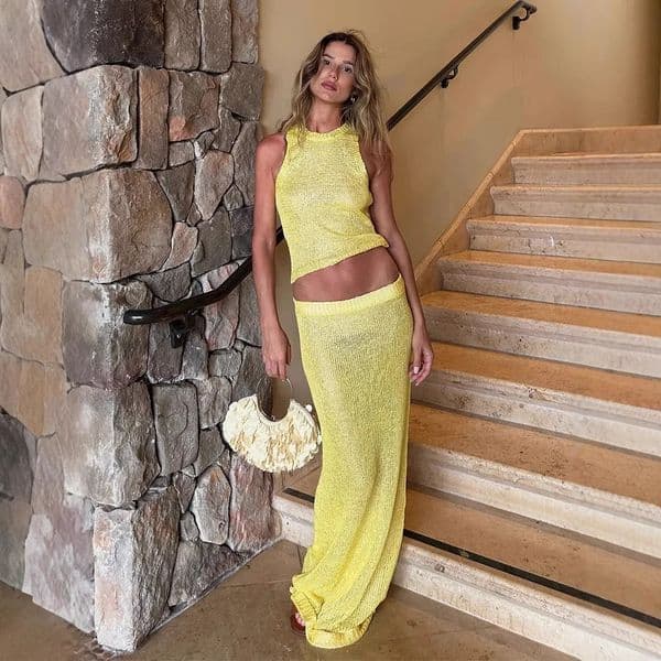 Sexy See Through Knitting Slim Skirt Two Piece Set Women Fashion Sleeveless T Shirt Long Skirts 2 Piece Sets Vacation Beachwear 260429