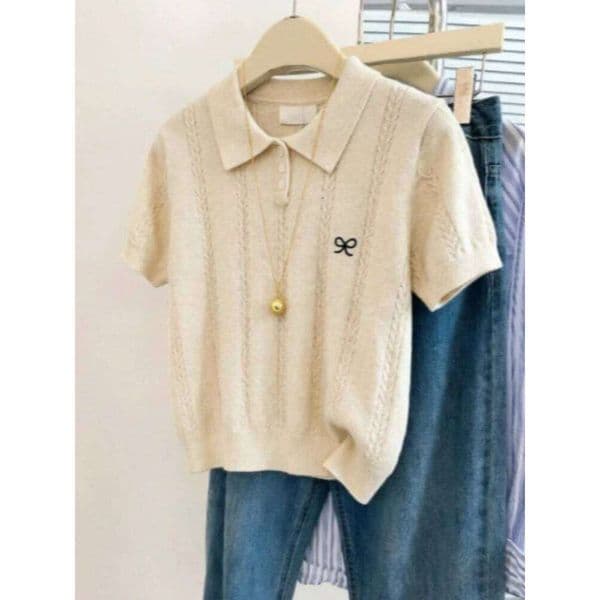 Trendy Versatile Casual Tee 2026 Summer New Women Gray Knitted Polo Neck T-shirt Cute Bow Embroidery Short Sleeve Tops 26W0505