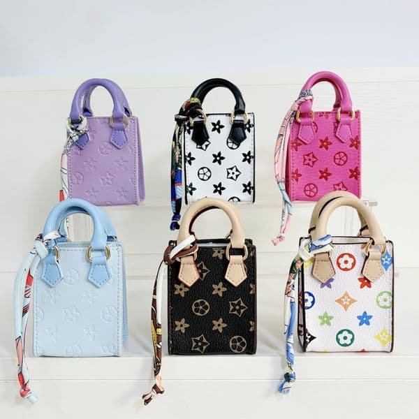Free Shipping 2026 New Print Design Style Mini Wallet Trendy Creative Square Lipstick Bag Headphone Bag Small and Portable