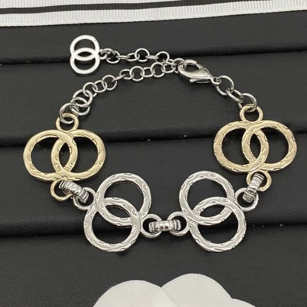 Fashion Mens Bangle Unisex Designer Charm Bracelets Material Copper Jewelry Womens Classic Chain