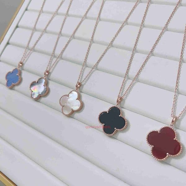 vanly cleeffly Four Leaf Clover Necklace Plated V Thick Gold Large Necklace Red Agate White Mother-of-Pearl Purple Turquoise Sweater Chain vanly cleeffly