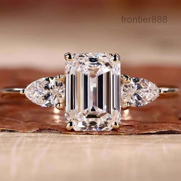 4CT 5CT High Quality Three Stone Lab Created Diamond Ring Custom 14k 18k Gold IGI Certified Lab Grown Diamond Rings for Women
