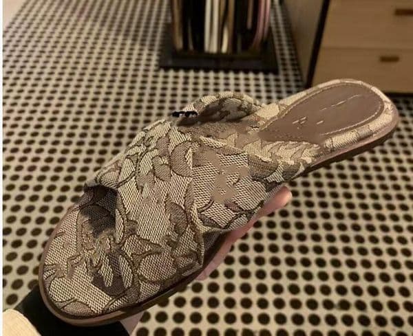 CO2 Designer Flat Sandals Summer Denim Slides Sandals Luxury Outdoor Home Women Mules SIZE36-42