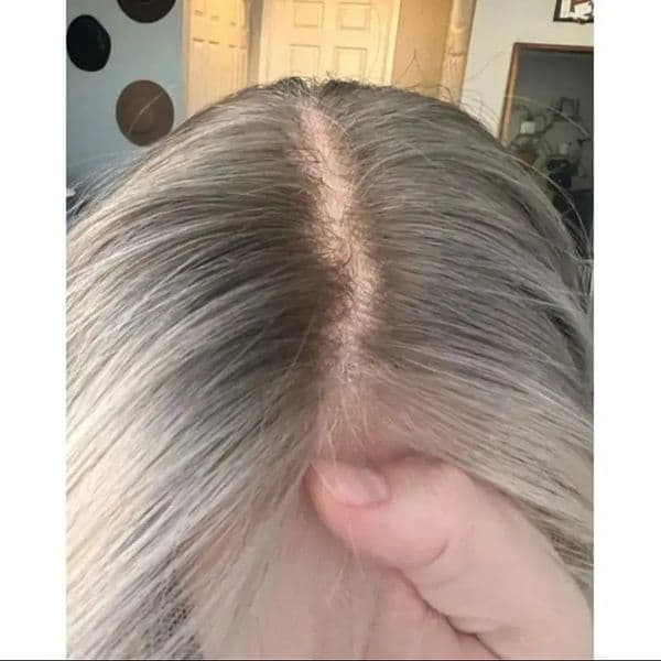 Ombre Patinum Blonde Natural Loose Wavy Human Hair Wigs Glueless Lace Frontal Wig 13x4 13x6 HD Lace Wig Pre Plucked Ready To Wear For White Women