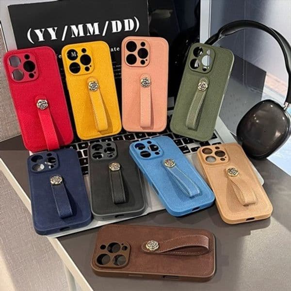 Japanese and Korean INS Moon Pit Pattern iPhone 16 Pro Max Case Camellia Wrist Strap Leather 15 Full Coverage