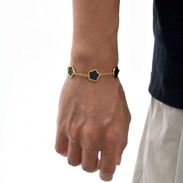 Classic Stainless Steel Bracelet for Men Five Leaf Flower Gold Silver Color Bracelet Fashion Waterproof High Quality Jewelry Z260506