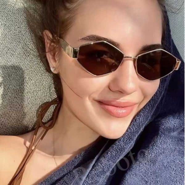 Metal Small Frame Polygonal Womens Sunglasses 2025 Fashion Punk Rhombus Sun Glasses For Women Trendy Vintage Diamond Eyewear Z260506