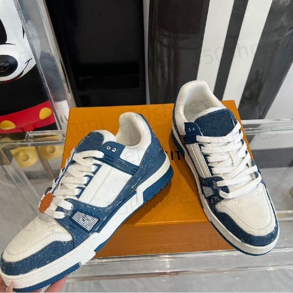 2026 Luxury Designer Sport Shoes casual shoes Embossed foam Trainer Sneaker triple white pink sky blue black green yellow denim low mens sneakers women trainers N1