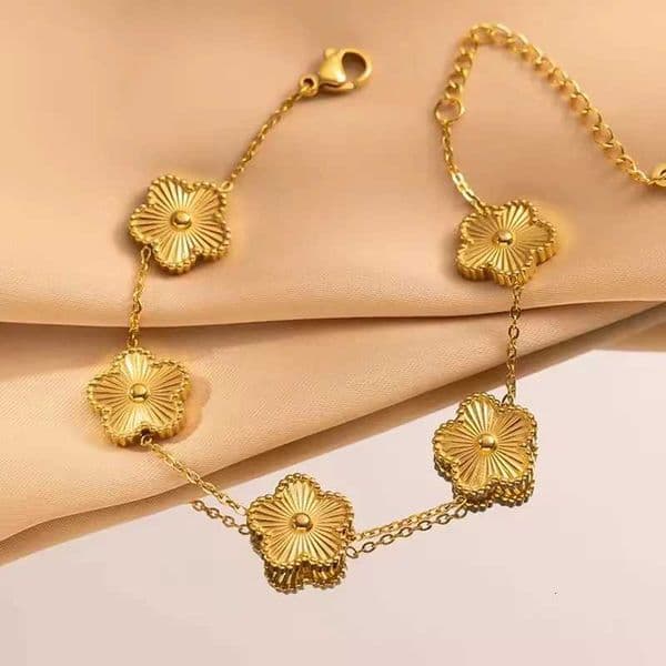 Fashion Flower Stainless Steel Bracelets For Women Trendy Metal Bracelet Party Birthday Daily Cute Romantic Jewelry e712 Z260506