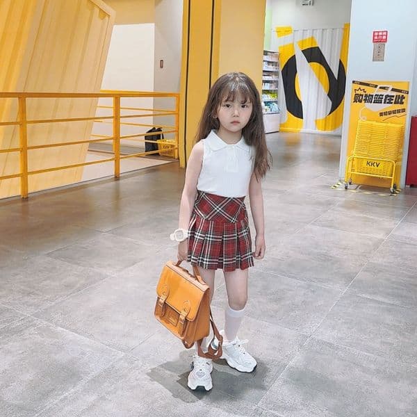 Summer New Style - Long Hemmed Wine-red Children's Short Skirt with High Fashion Level