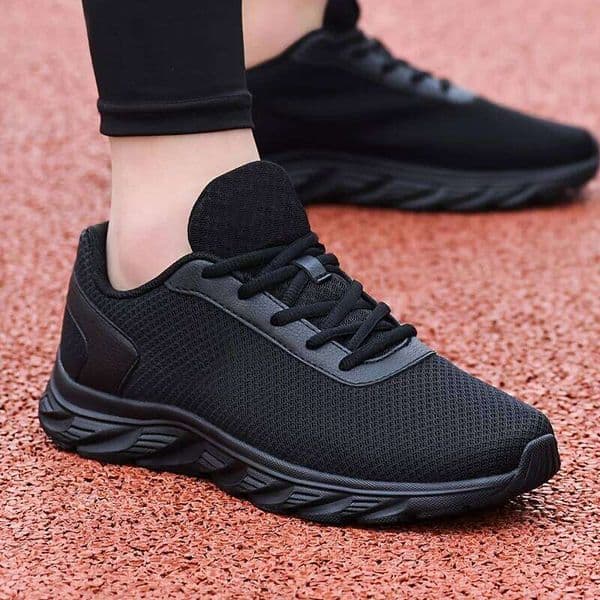 New Men's Sneakers Thick Sole Comfortable Casual Lightweight Breathable Fashion Running Shoes Luxury Male Tenis Masculino 26W0506