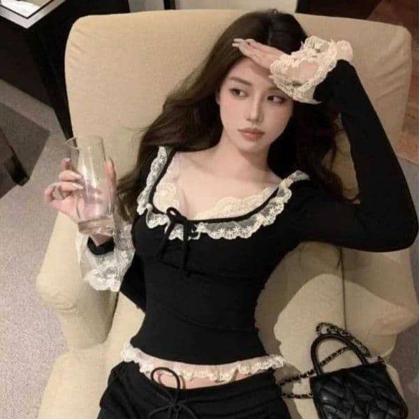 Woman T-shirt Vintage Flare Slve Ts 2025 Autumn Korean Fashion Y2k Crop Tops Bow All Match Solid Elegant Lace T-shirt L260505