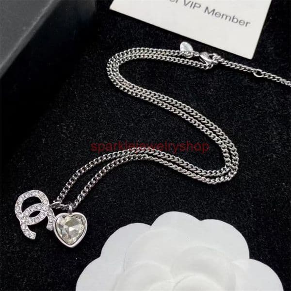 channels necklace cc jewelry Hyunas elegant C-color rhinestone necklace heart-shaped French choker fashionable accessory