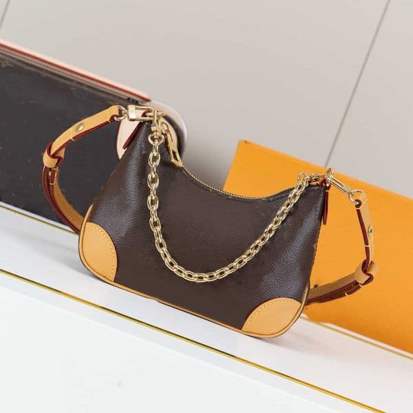 Luxury Designer Shoulder Bag Fashionable Crossbody Horn Bag Elegant Chain Strap Underarm Bag Vintage Commuting Dumpling Bag 260427