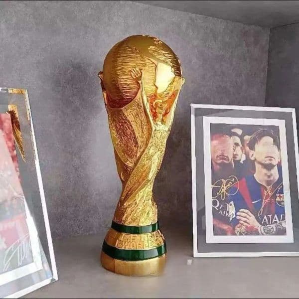 England World Cup Trophy Resin 1:1 Game Celebration Supplies Football Fan Gifts Home Study Bedroom Ornaments 2026 World Cup