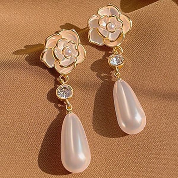 Earrings Jewelry Jewellery Korean Influencer Minimalist Camellia Pearl Earrings Women Cool Niche Vintage S925 Sterling Silver Post Earrings Elegant Gif