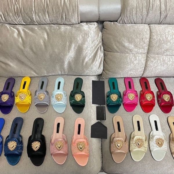 D Luxury Designer Shoes Women Lace Flat Slide Sandals Gold Heart Crystal Embellished Open Toe Slippers Multicolor Summer Beach Casual Shoes Gift Plus Size 35-42