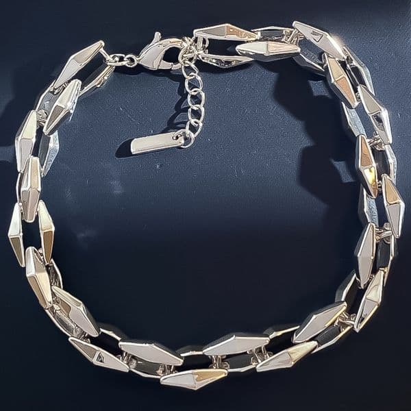 Bracelet Bracelet for Women Stainless Steel 18K Gold Plated Bangle Simple Geometric Contour Bangles Luxury Jewlery Designer for Women Timeless Gift