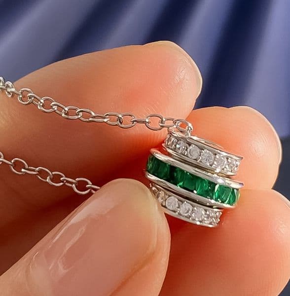 Necklace for Women Full Pave Emerald Square Diamond Waist Tube Necklaces Luxury Jewlery Designer for Women Elegant Timeless Gift Statement Premium