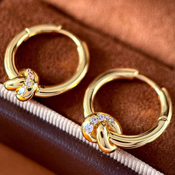Designer Earrings Designer Earrings Women Knot Pave Earring Hoop Circle Earrings Luxury Jewlery Designer for Women Elegant Sparkling Timeless