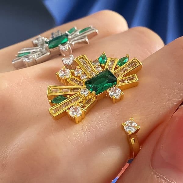 Necklace Necklace for Women Geometric Half Fan Emerald Zircon Diamond Earrings Necklace Ring Jewelry Set Luxury Jewlery Designer Elegant Premium Style