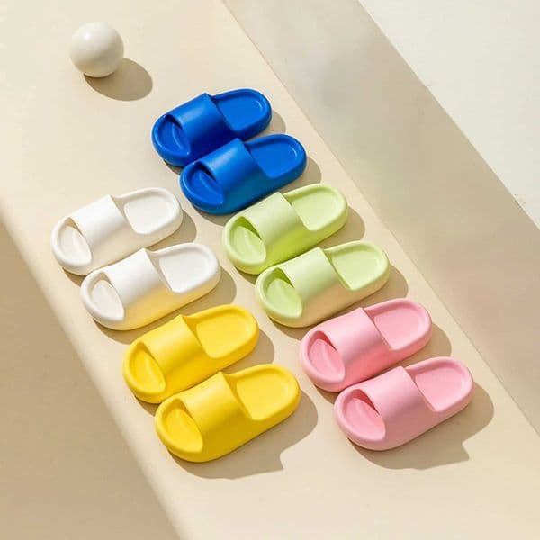 Children Bathro Slippers Summer Solid Color Anti Slip Soft Sole Kid Slippers 4-10 Years Old Boys and Girls Cute He SlippersJ260507