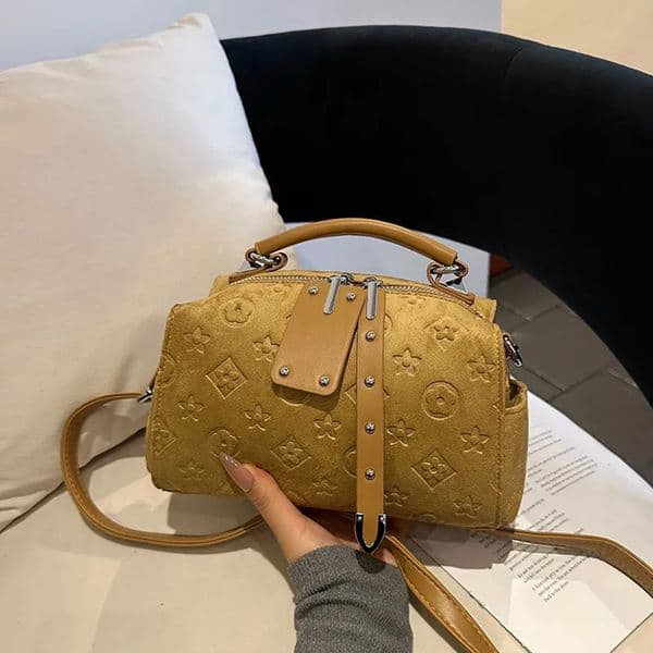 Luxury Designer Decor 2026 Cross-Body Pillow Fashionable Go Out All Kinds room Of Boston Handbag Exquisite Shoulder Senior Sense Matte Bag D 15