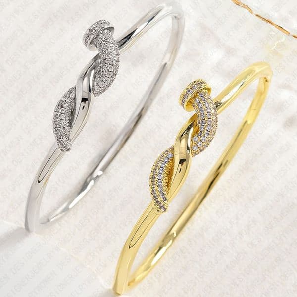 Bracelet Bracelet for Women Snake Style Bangle Diamond Bangles Luxury Jewlery Designer for Women Elegant Timeless Sparkling Gift Premium Exclusive